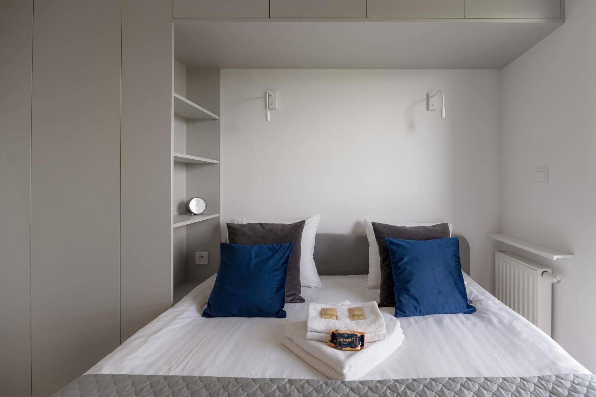 Unique Apartment With Parking Торунь Экстерьер фото