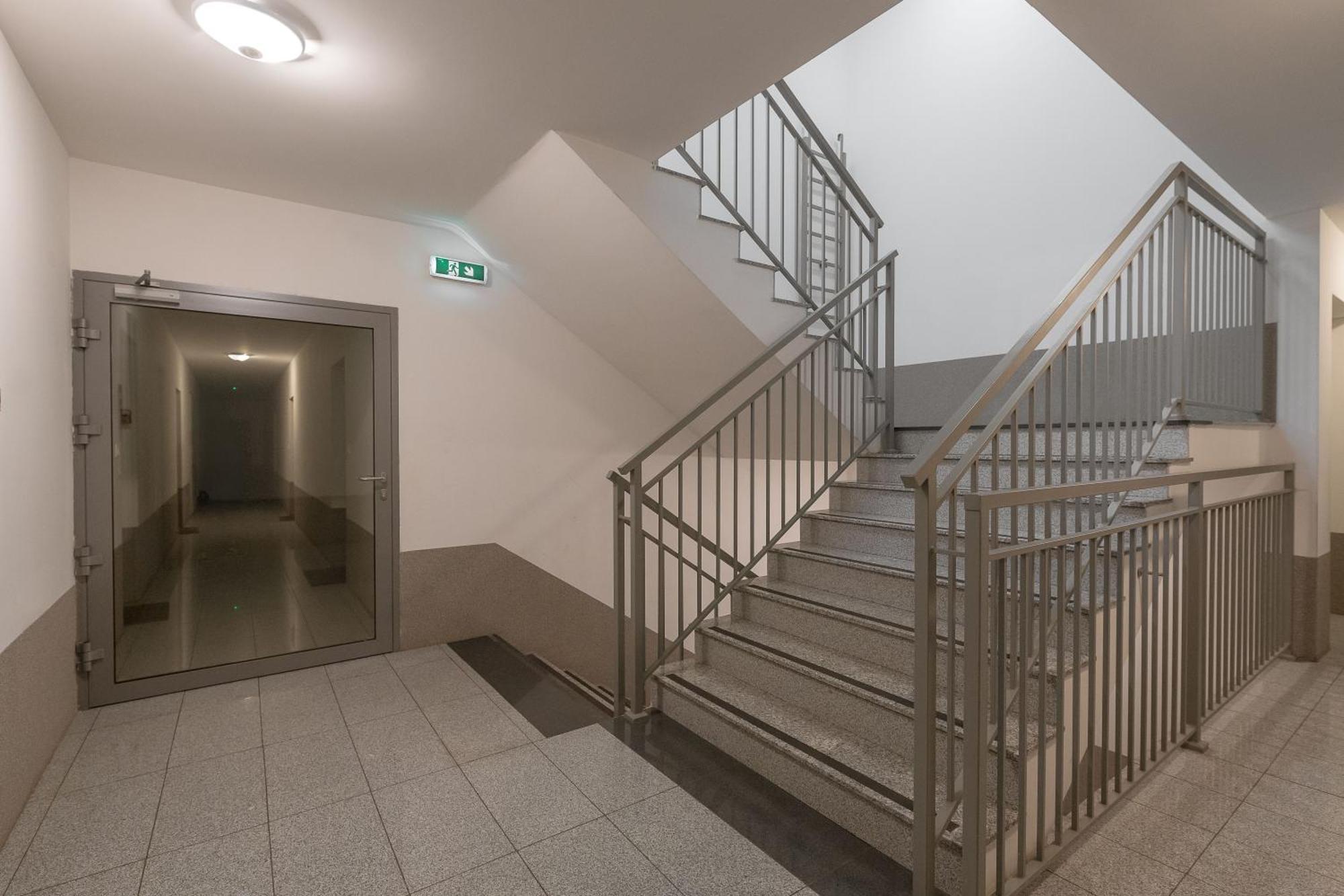 Unique Apartment With Parking Торунь Экстерьер фото
